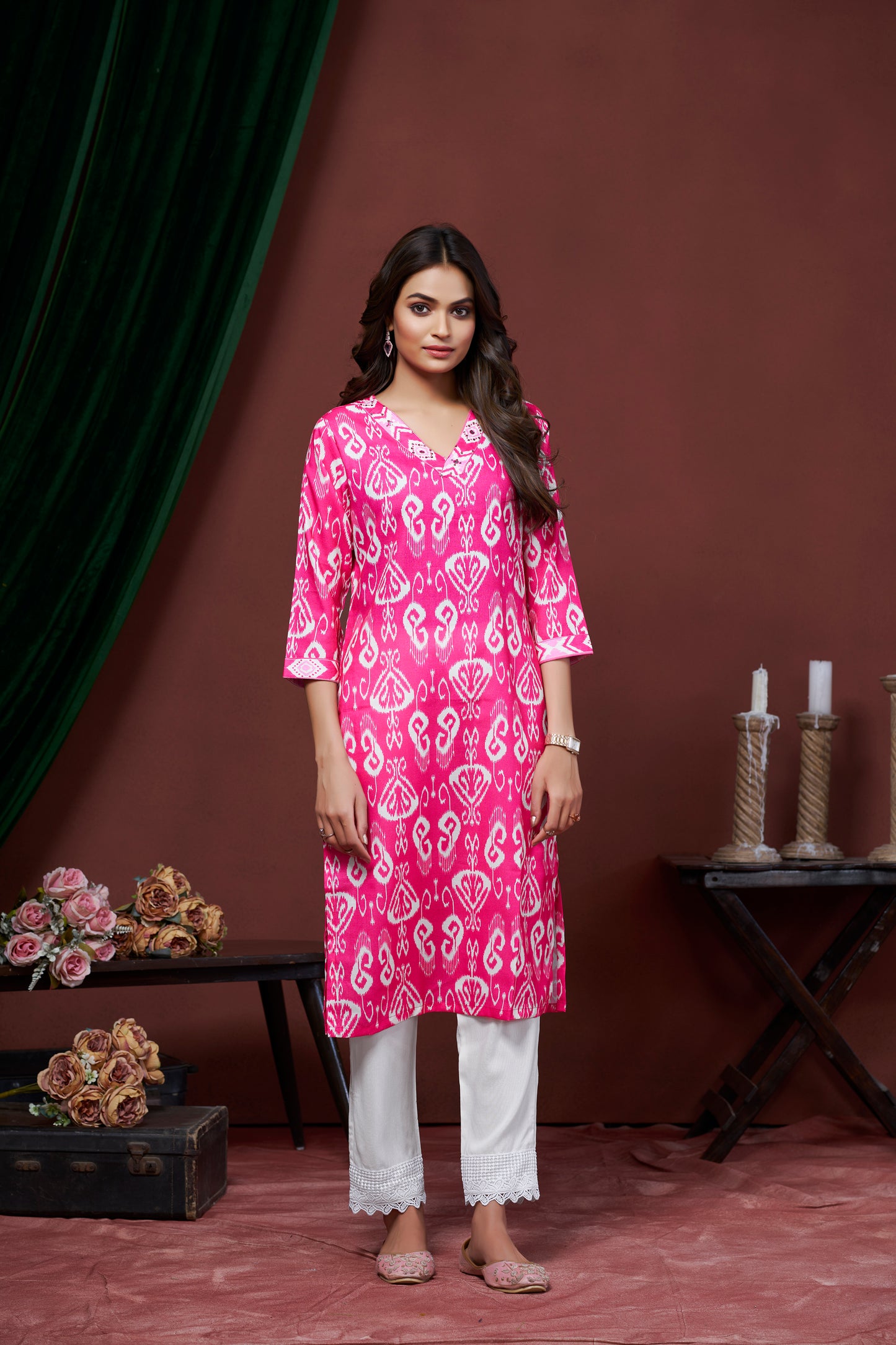 Women Floral Print Straight Kurti