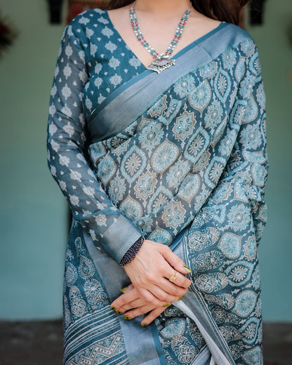 💙 REGAL BLUE BEAUTY 💙 Pure Linen Saree with Tassels