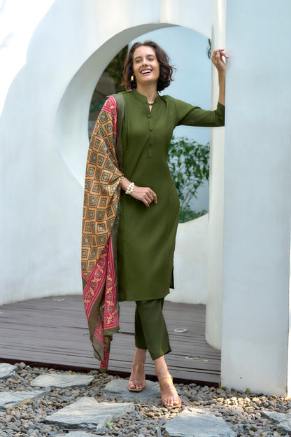 Olive Green Kurta Set with Geometric Printed Dupatta