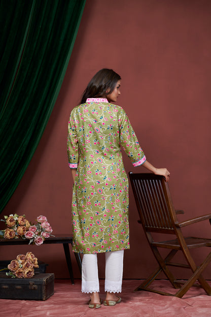 PRISCA Paisley Printed Notch Neck Panelled A-Line Kurta