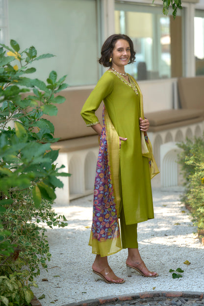 Zaria Chanderi Kurta Set