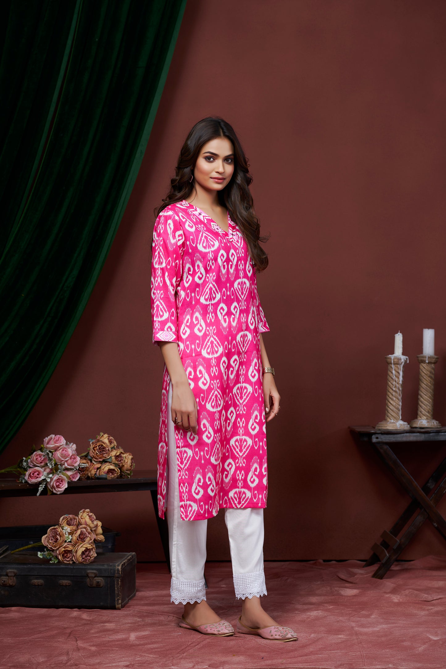 Women Floral Print Straight Kurti