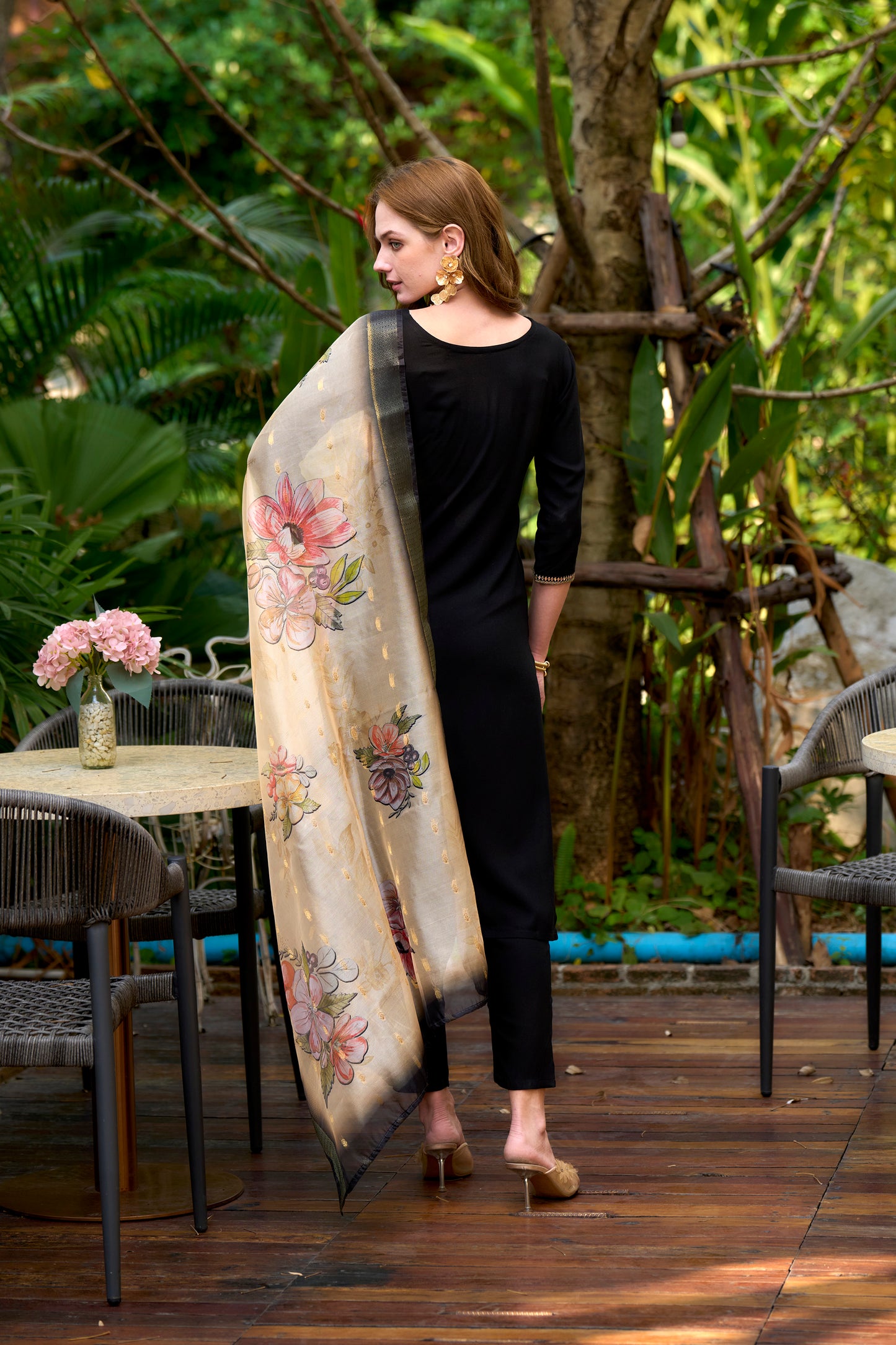 Zarina Black Kurta Set