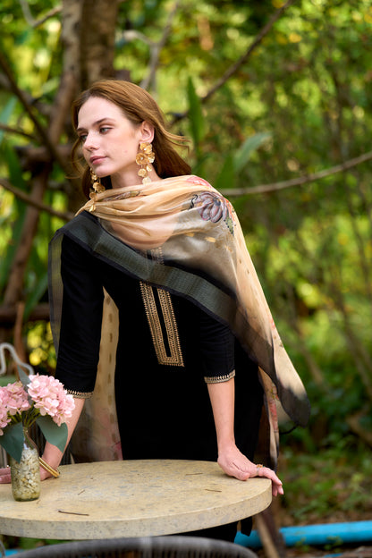 Zarina Black Kurta Set