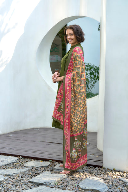 Olive Green Kurta Set with Geometric Printed Dupatta