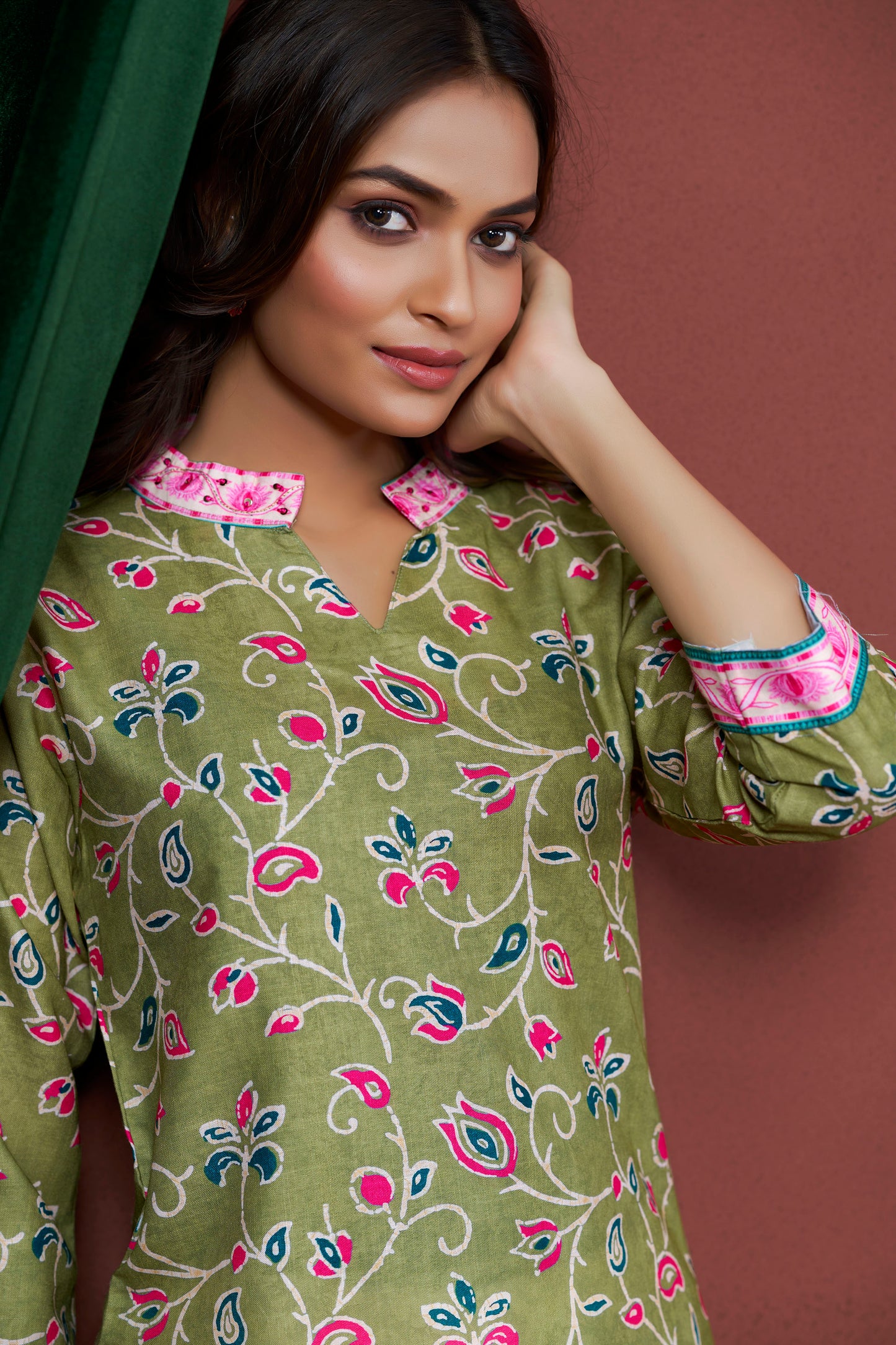 PRISCA Paisley Printed Notch Neck Panelled A-Line Kurta