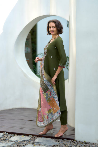 Meher Embroidered Grace