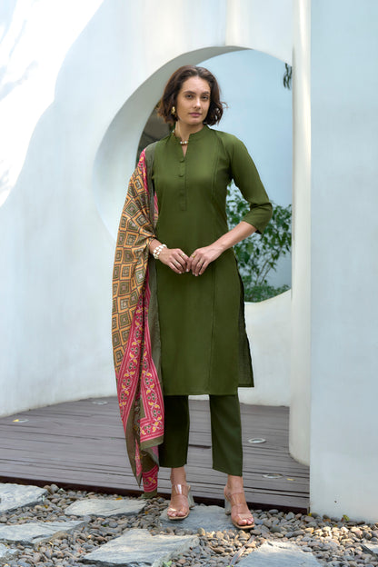 Olive Green Kurta Set with Geometric Printed Dupatta