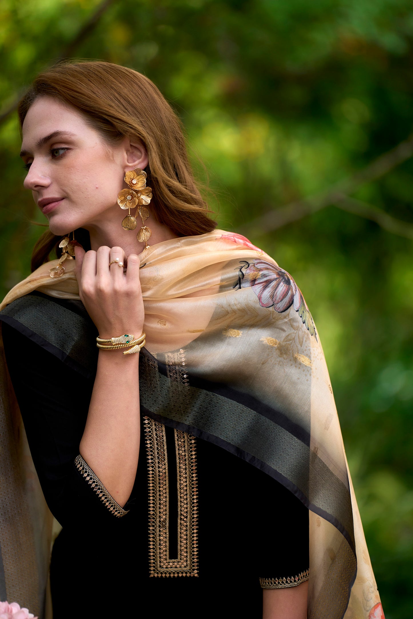 Zarina Black Kurta Set