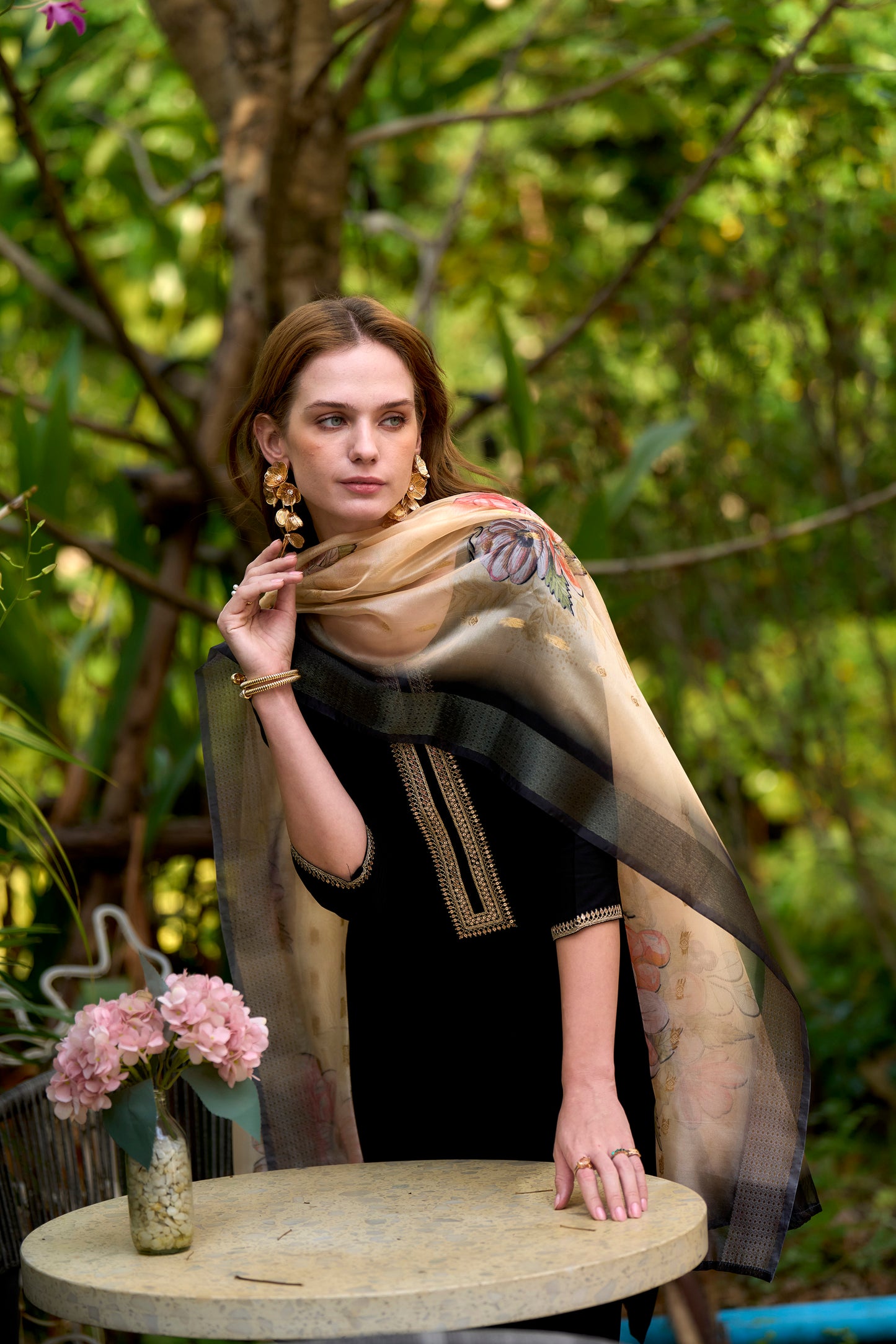 Zarina Black Kurta Set