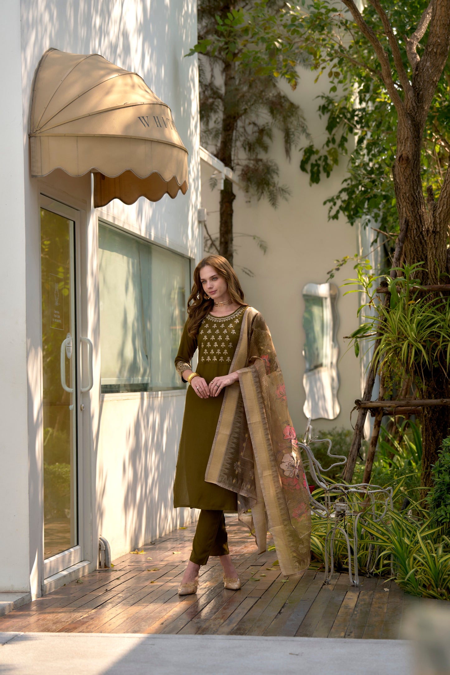 Mehndi Embroidered Rayon Kurta Set