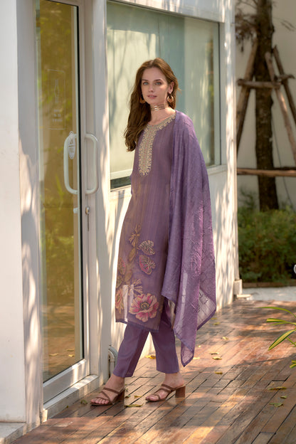 Royal Bloom Embroidered Kurta Set