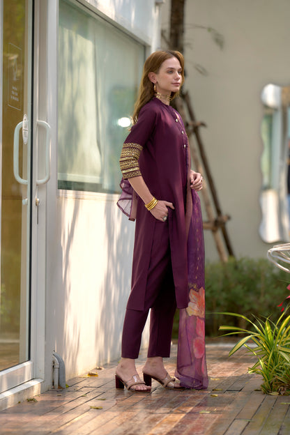 Wine Royale Roman Kurta Set