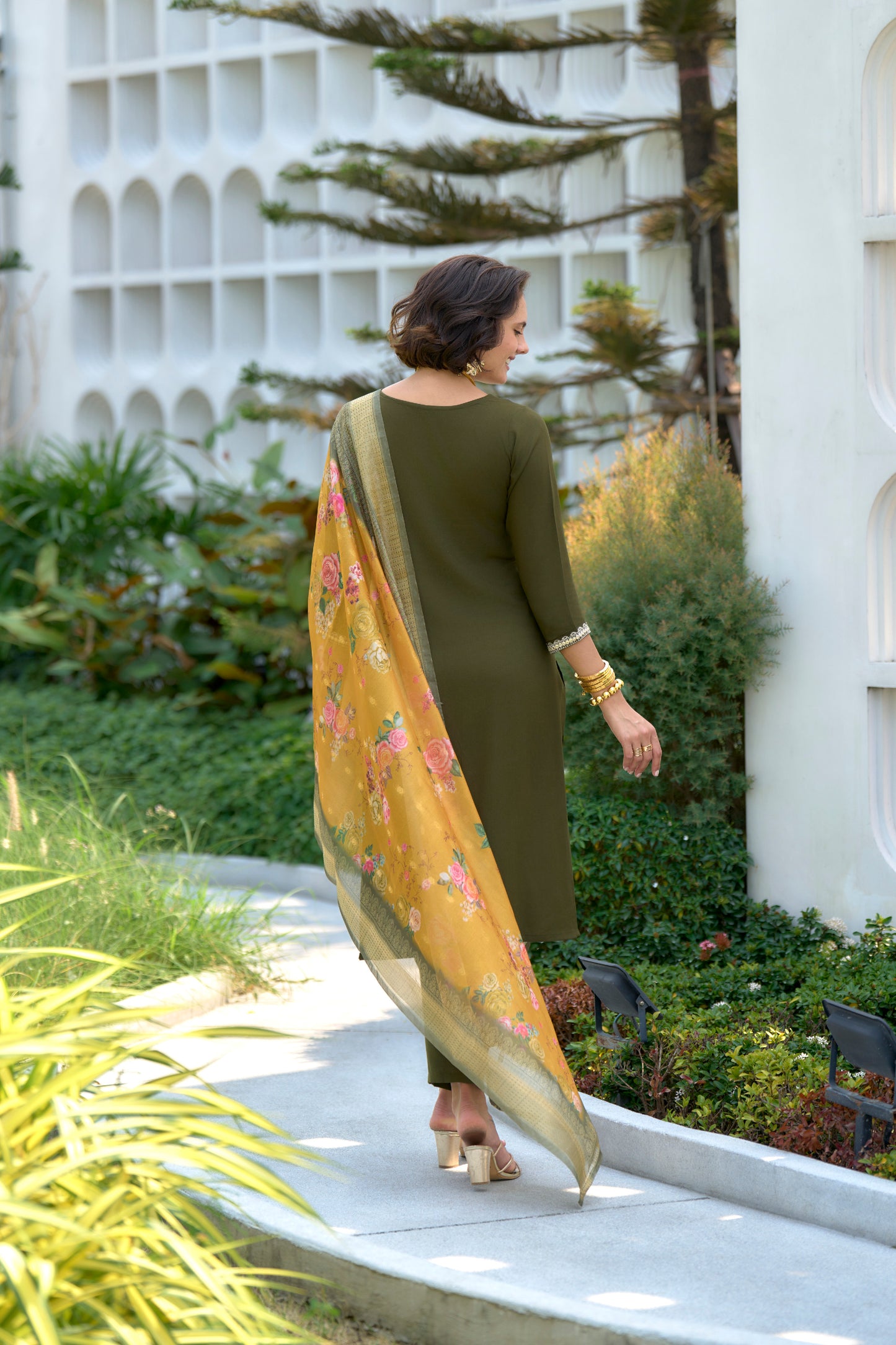 Mehndi Green Embroidered Kurta Set