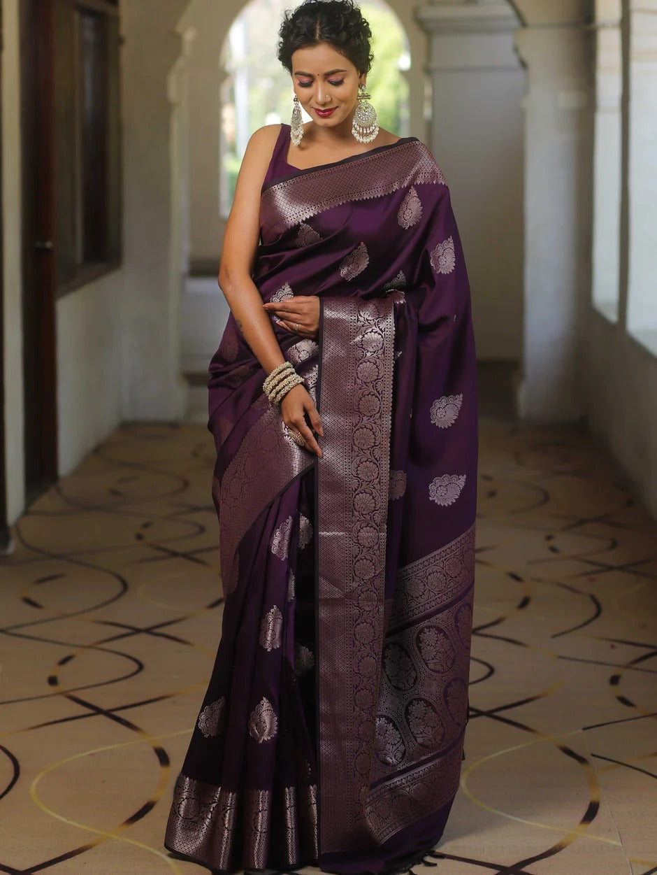 Trendy Lichi Silk Weaving Lavender Saree With Blouse Piese