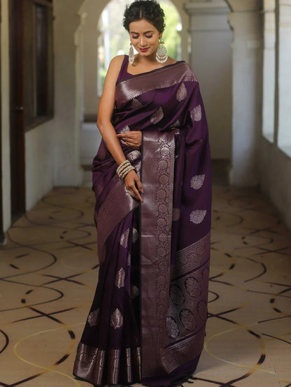 Trendy Lichi Silk Weaving Lavender Saree With Blouse Piese