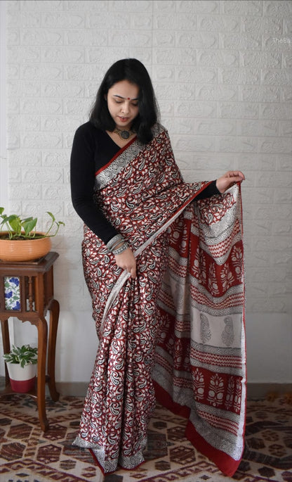 Over Zari Strips Peacock Pallu Saree with Beautiful Peacocks Border